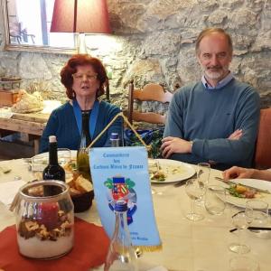 La Presidente Nazionale Marina Bartolucci Sedmak e la Delegata Ileana Bussani  a tavola con il Dottor della Torre e il Commandeur Giorgio Sedmak