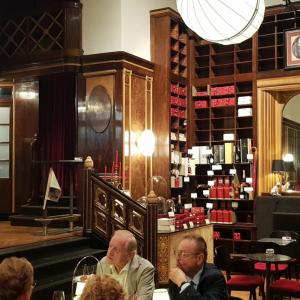 Caffè Sacher di Trieste, il salone